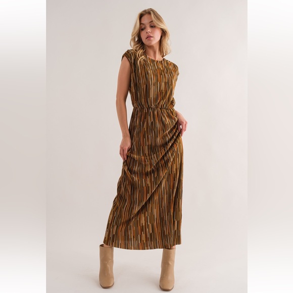Boho Multi Color Rib Pleating Detailed Dress - Picture 3 of 7